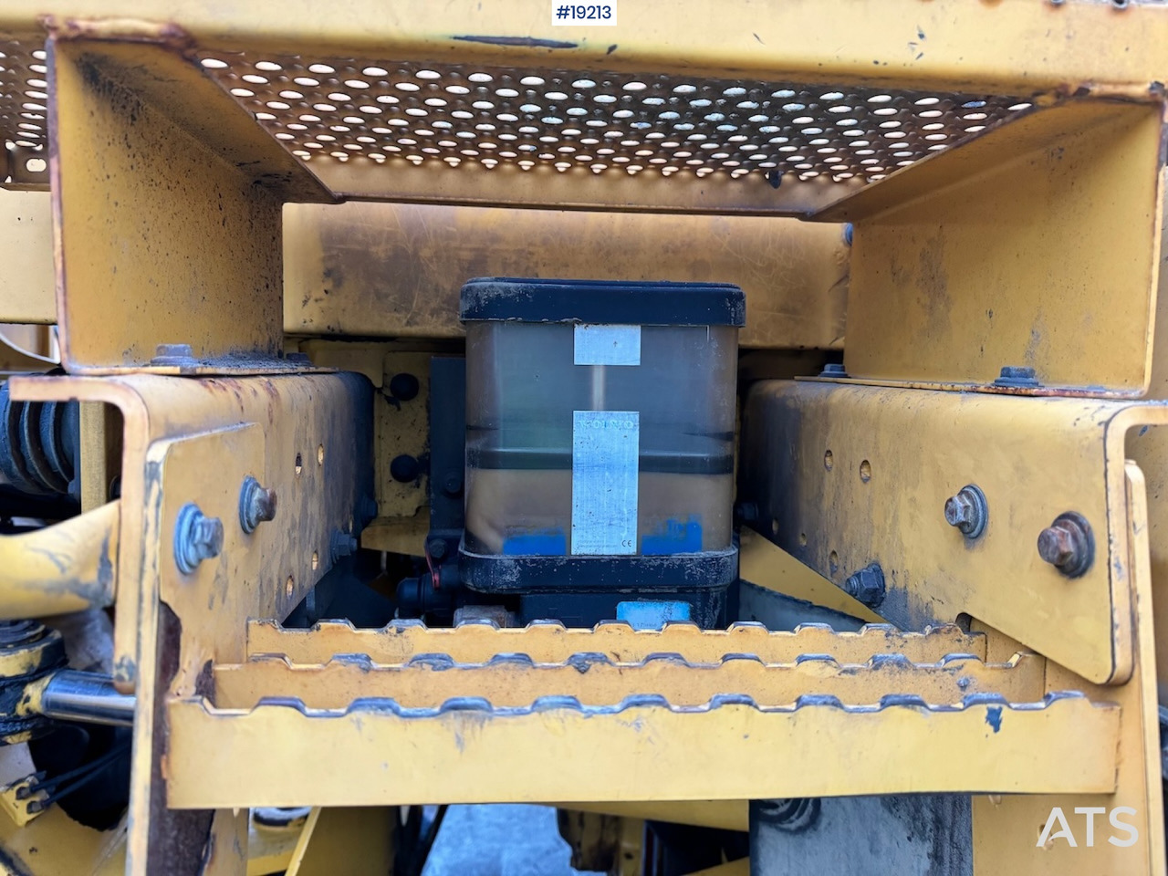 Wheel loader Volvo L220F