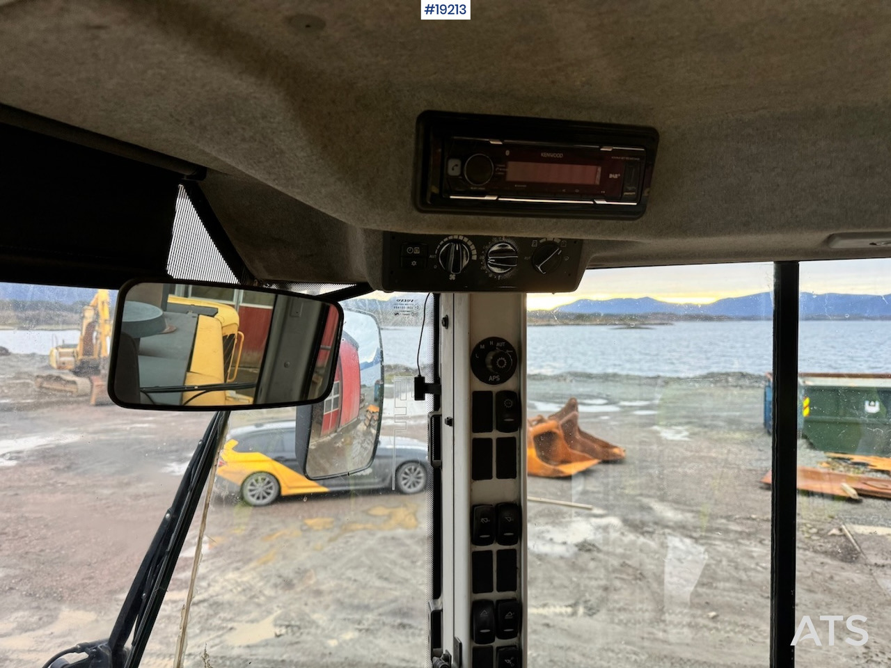 Wheel loader Volvo L220F
