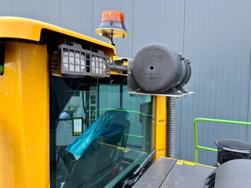 Wheel loader Volvo L220H