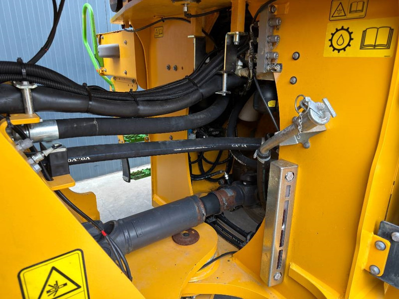 Wheel loader Volvo L220H