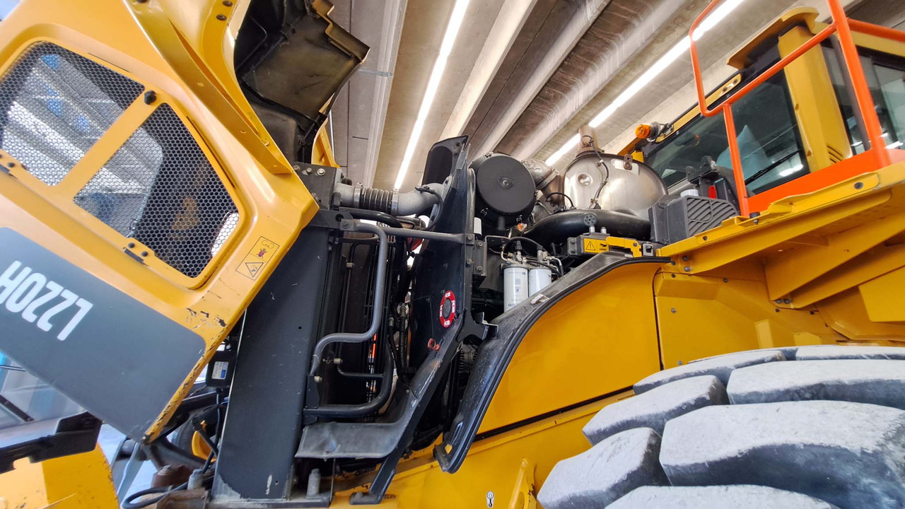 Wheel loader Volvo L220H