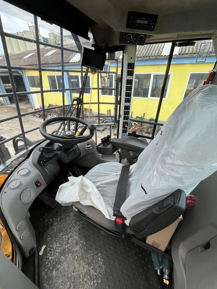 Wheel loader Volvo L220H