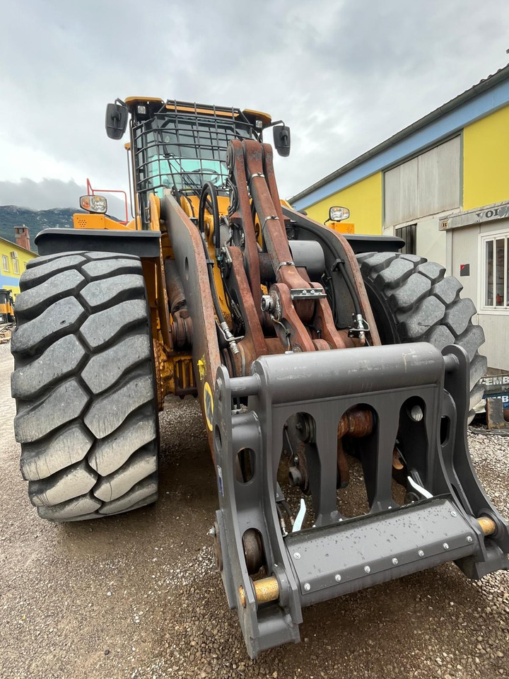 Wheel loader Volvo L220H