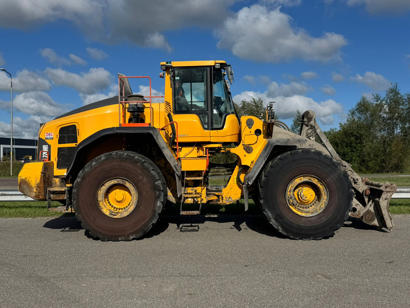 Wheel loader Volvo L220H