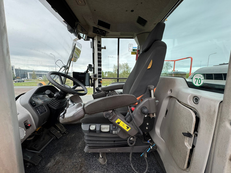 Wheel loader Volvo L220H