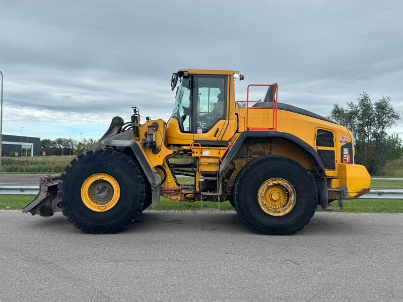 Wheel loader Volvo L220H