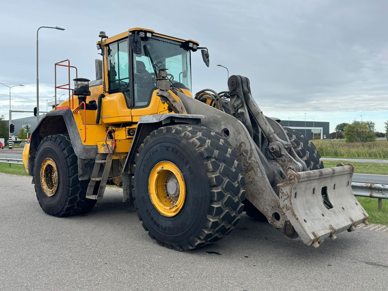Wheel loader Volvo L220H