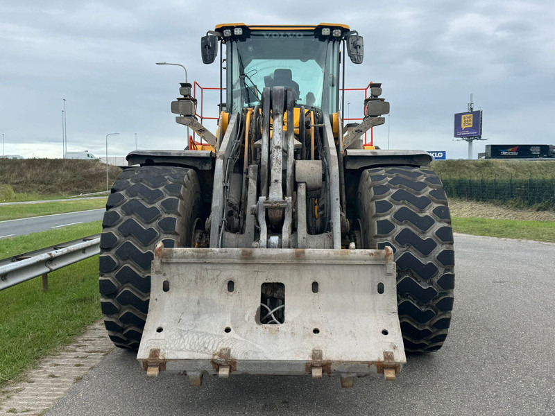 Wheel loader Volvo L220H