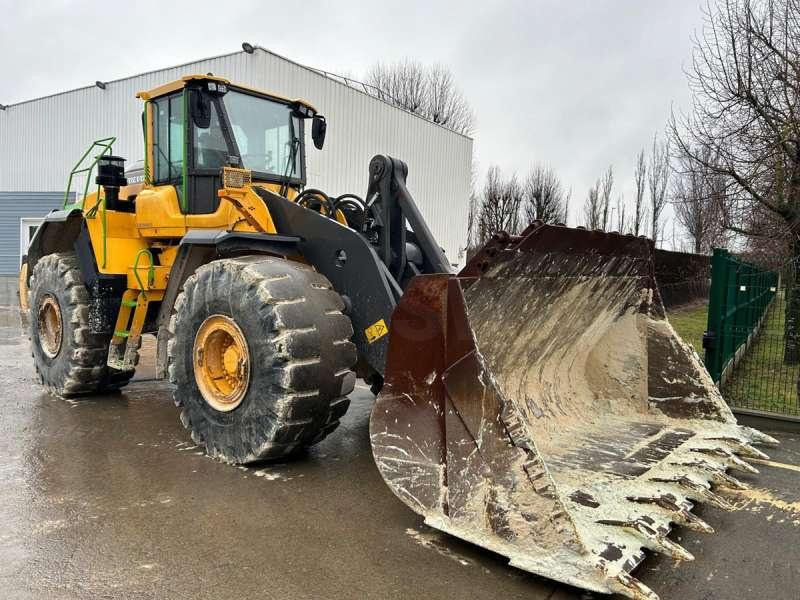 Wheel loader Volvo L220H