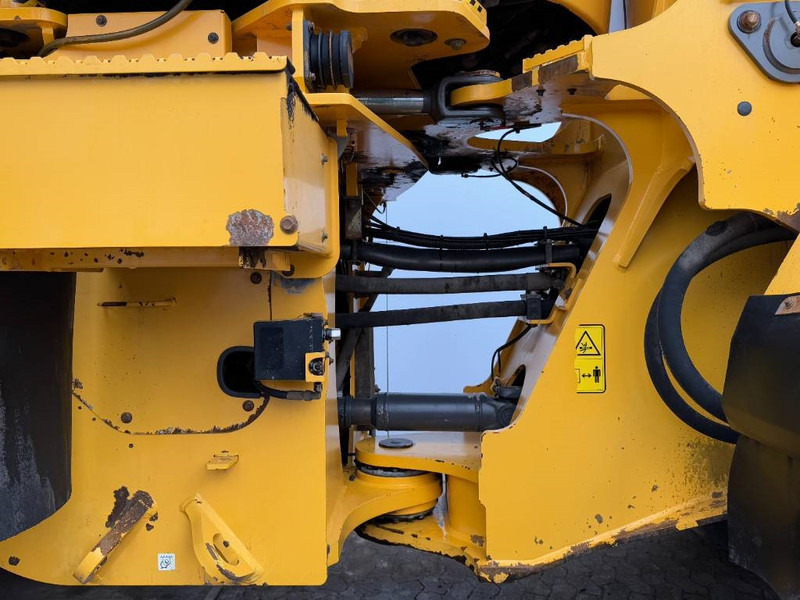 Wheel loader Volvo L220H - CDC Steering / Dutch Machine