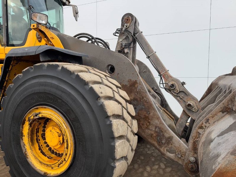 Wheel loader Volvo L220H - CDC Steering / Dutch Machine