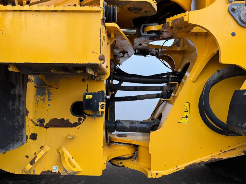 Wheel loader Volvo L220H - Dutch Machine / CDC Steering