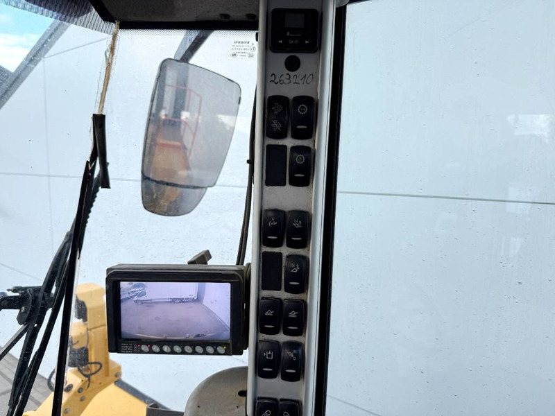 Wheel loader Volvo L220H - German Machine / 3rd Function