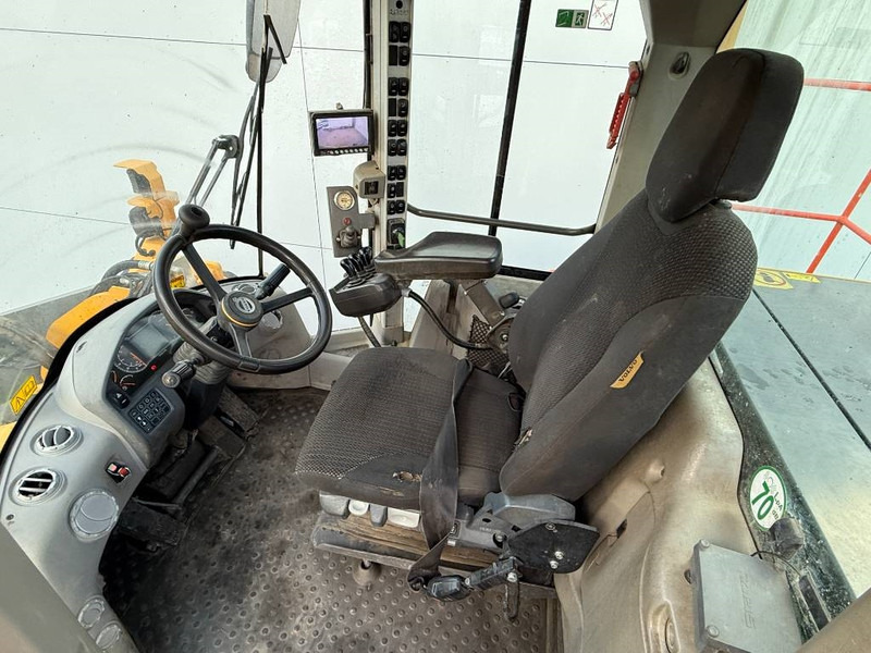 Wheel loader Volvo L220H - German Machine / 3rd Function