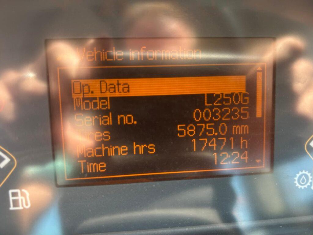 Wheel loader Volvo L250G