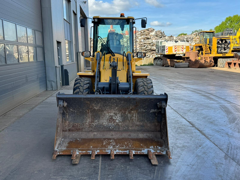 Wheel loader Volvo L30G