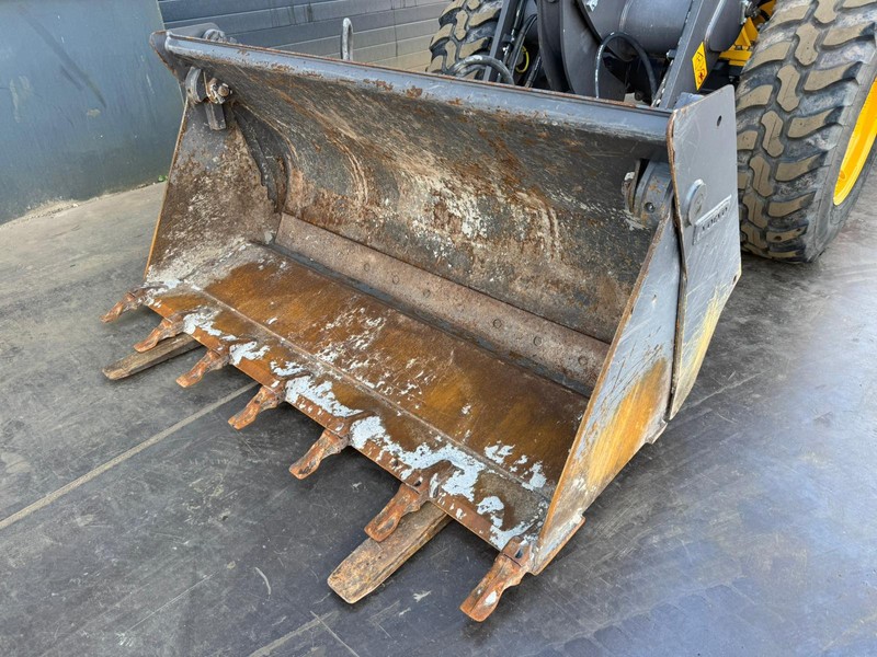 Wheel loader Volvo L30G