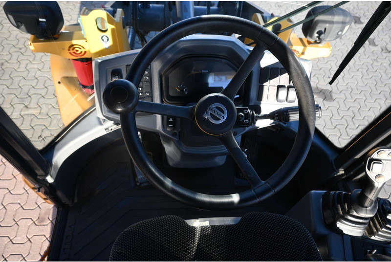 Wheel loader Volvo L30G