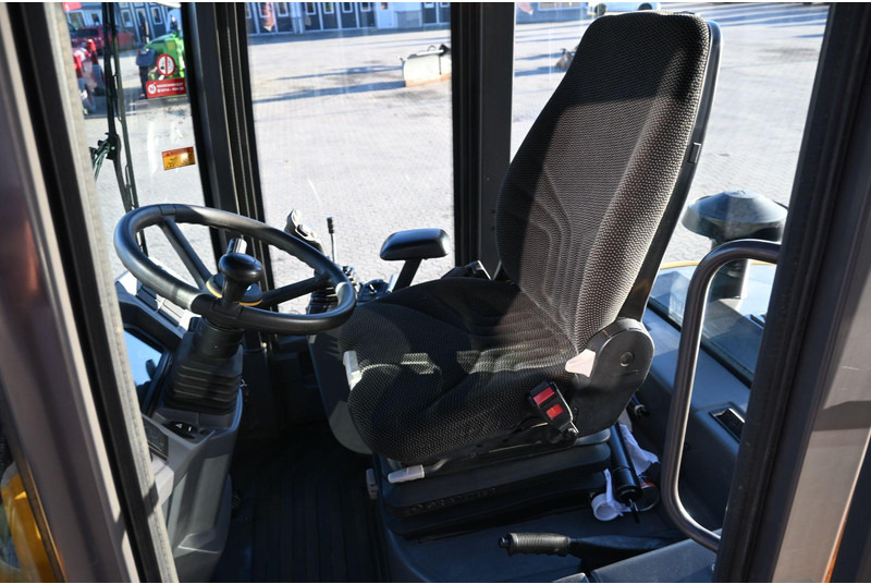 Wheel loader Volvo L30G