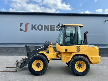 Wheel loader Volvo L30G TRUKKIPIIKEILLÄ 