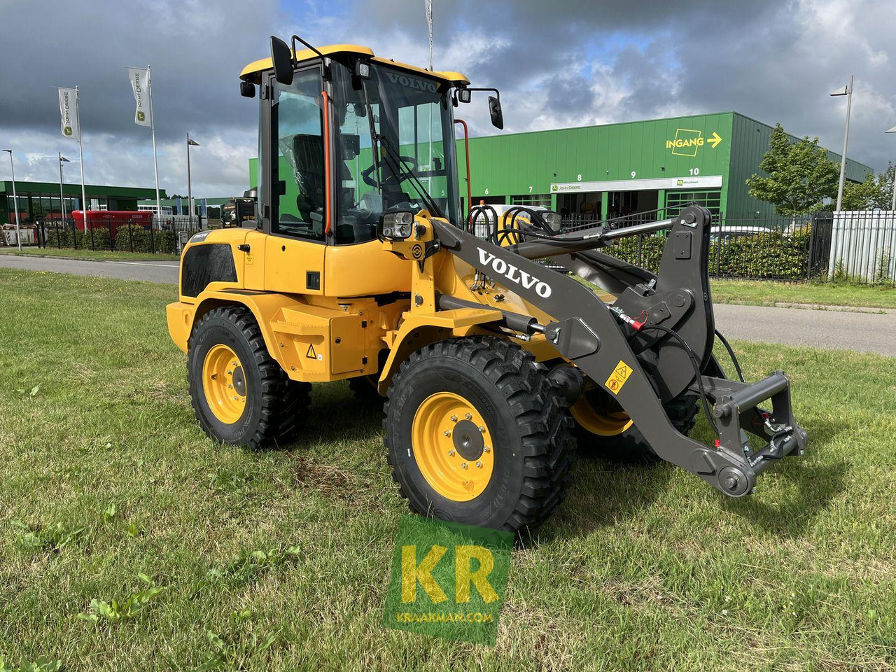 Wheel loader Volvo L30HS