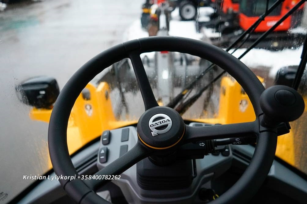 Wheel loader Volvo L30HS UUSI AJAMATON