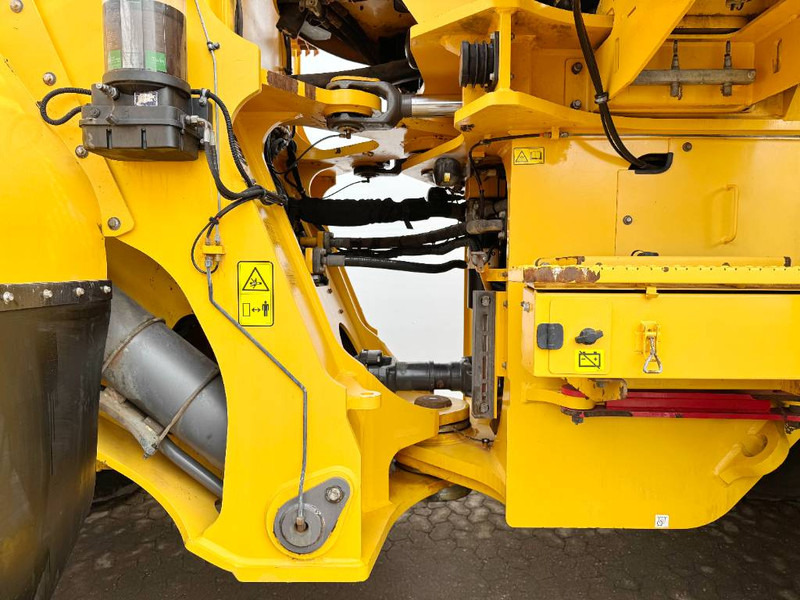 Wheel loader Volvo L350H - Dutch Machine / CDC Steering