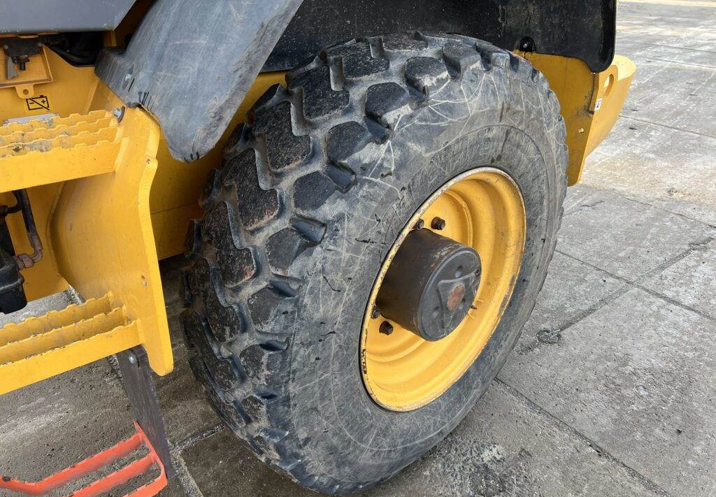 Wheel loader Volvo L45H