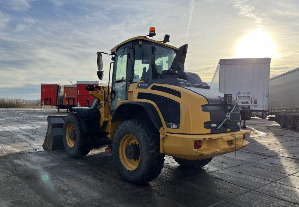 Wheel loader Volvo L45H