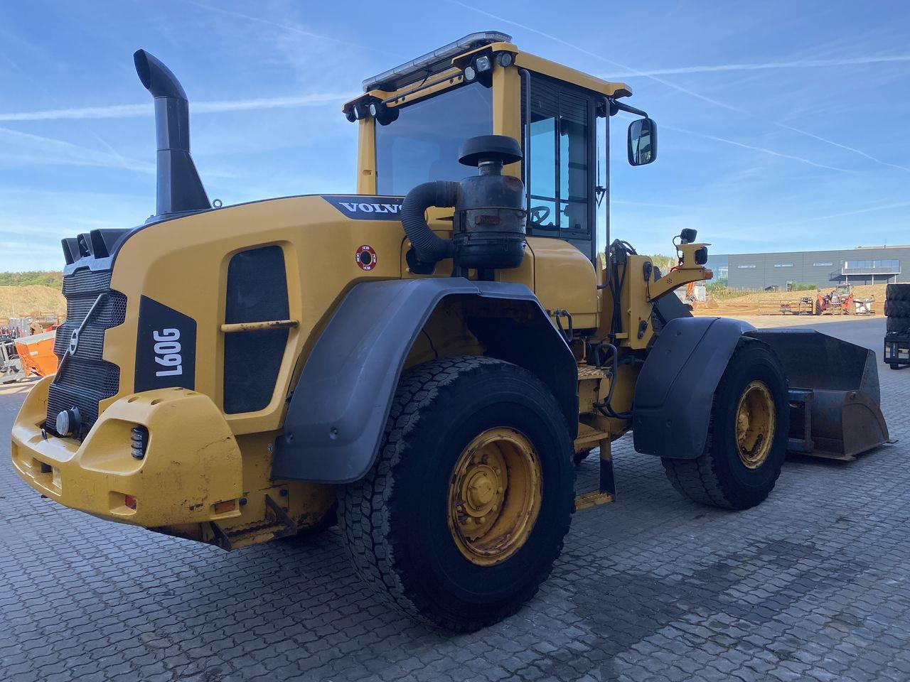 Wheel loader Volvo L60G