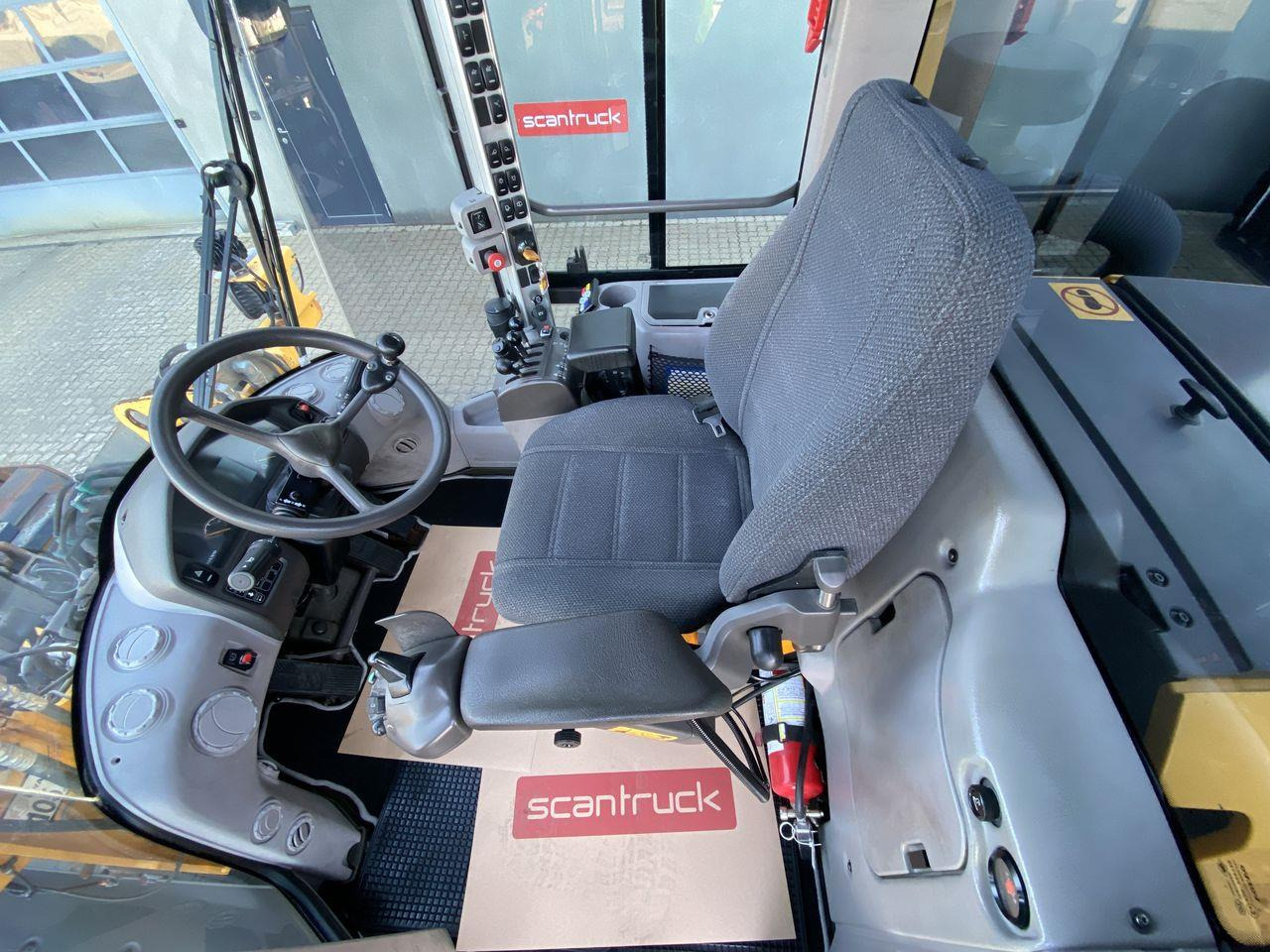 Wheel loader Volvo L60G