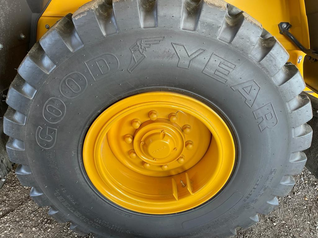 Wheel loader Volvo L60H