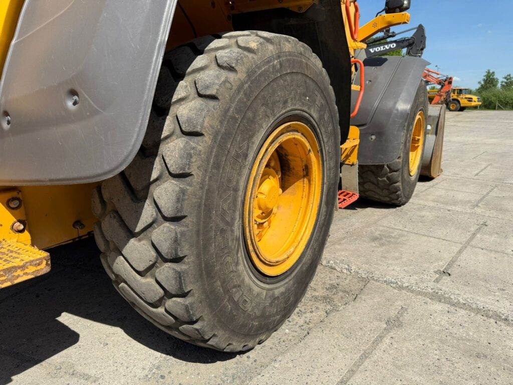 Wheel loader Volvo L60H