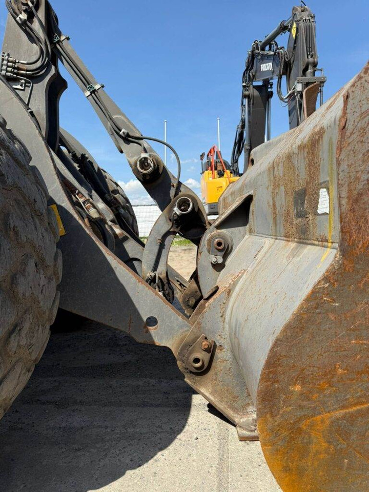 Wheel loader Volvo L60H