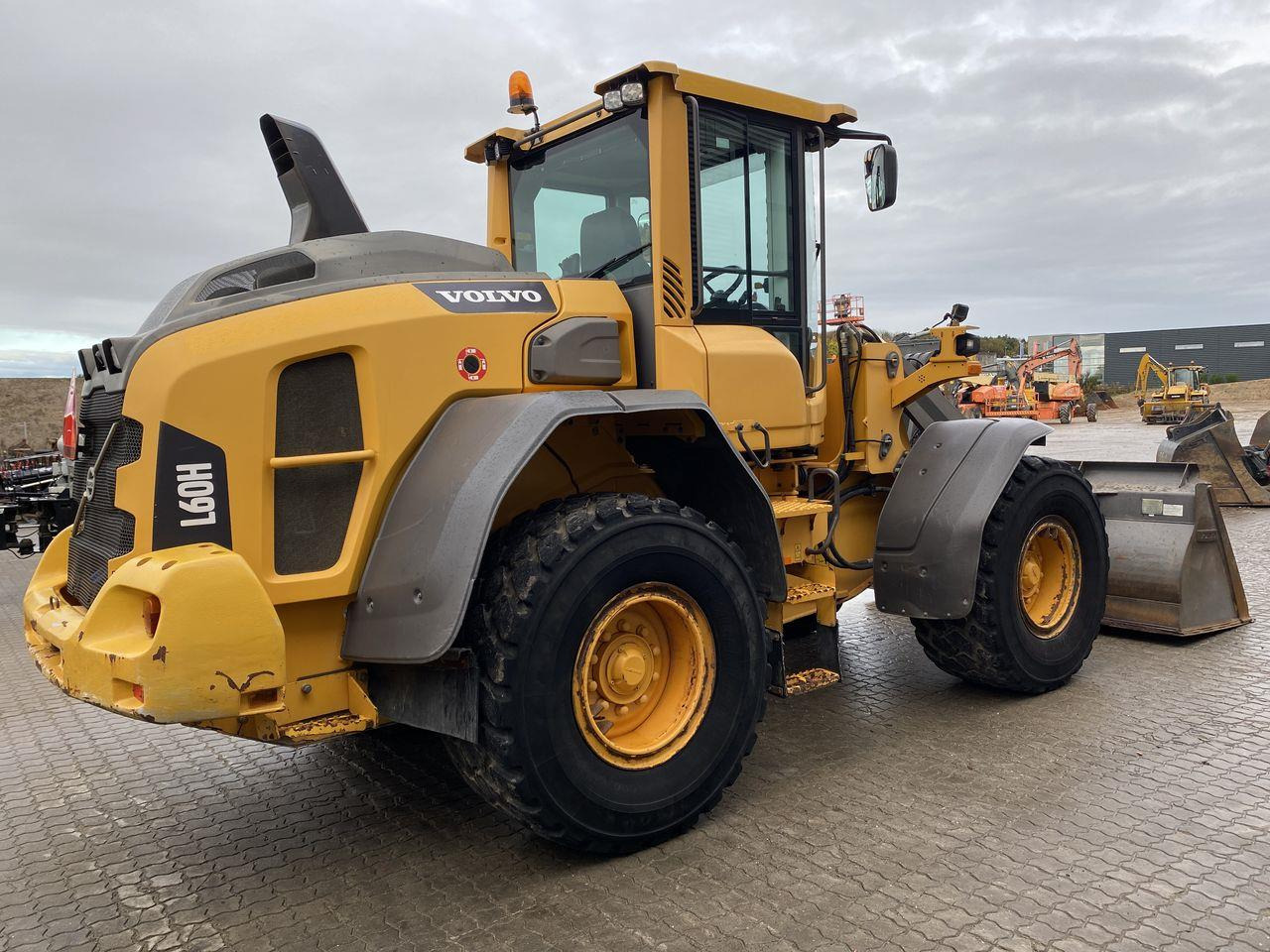 Wheel loader Volvo L60H