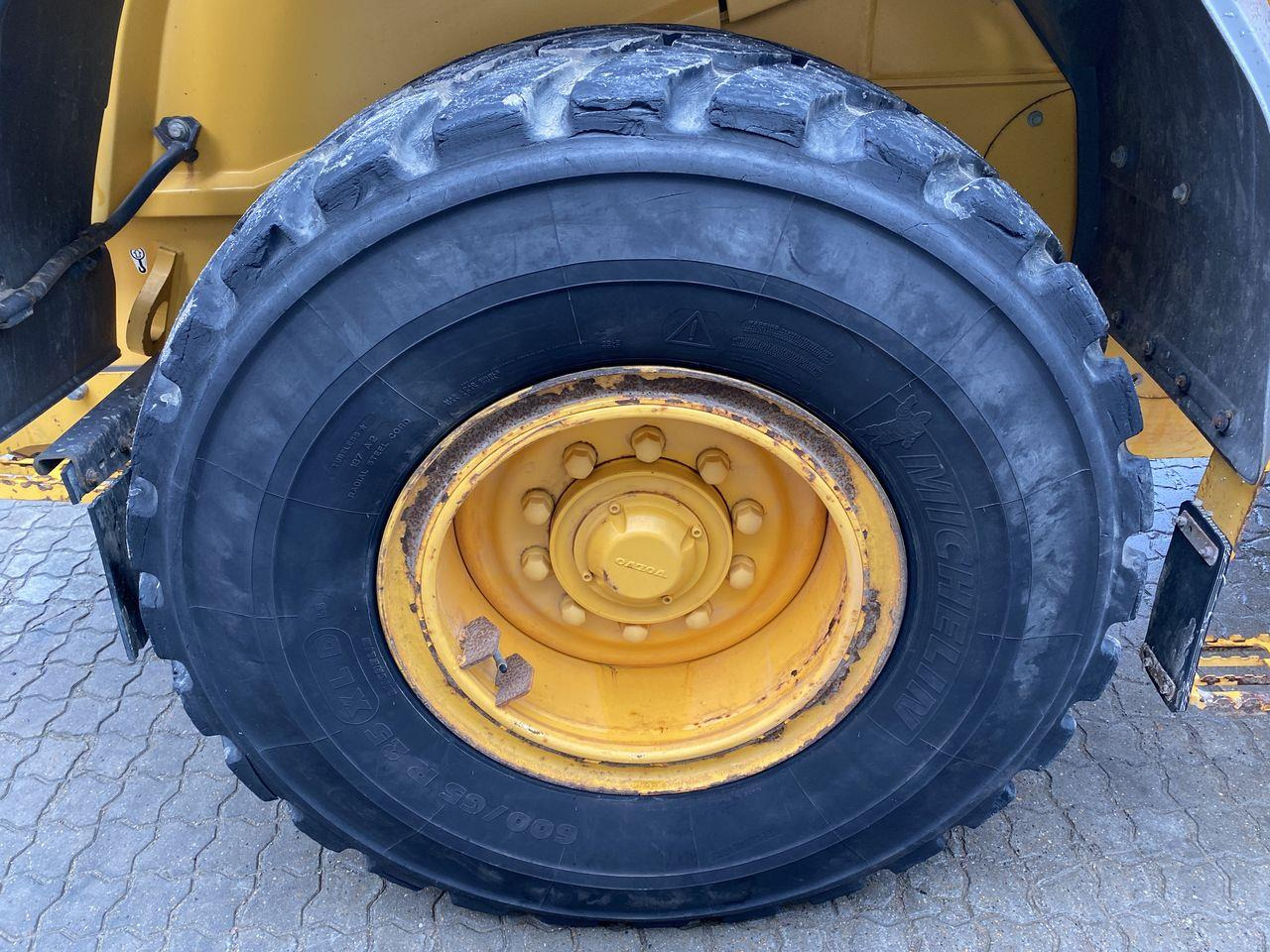 Wheel loader Volvo L60H