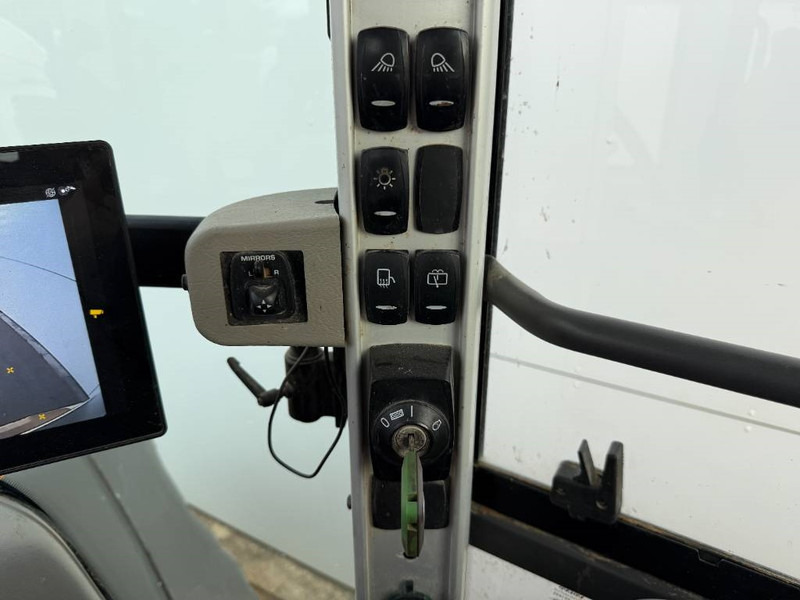 Wheel loader Volvo L60H - Backup Camera / Quick Coupler