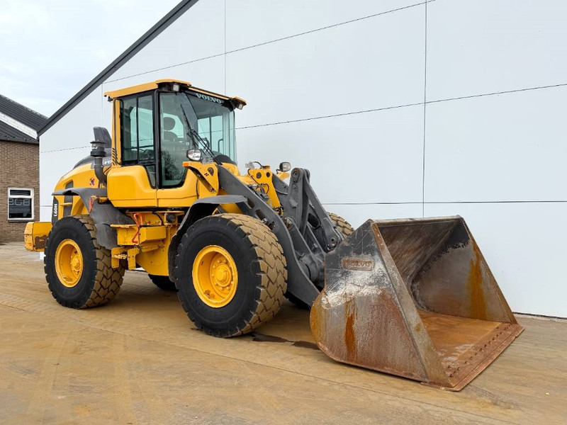Wheel loader Volvo L60H - Backup Camera / Quick Coupler
