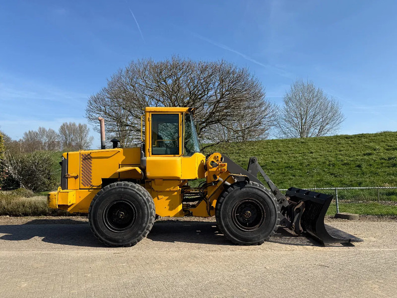 Wheel loader Volvo L70D