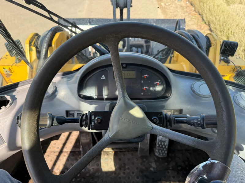 Wheel loader Volvo L70D