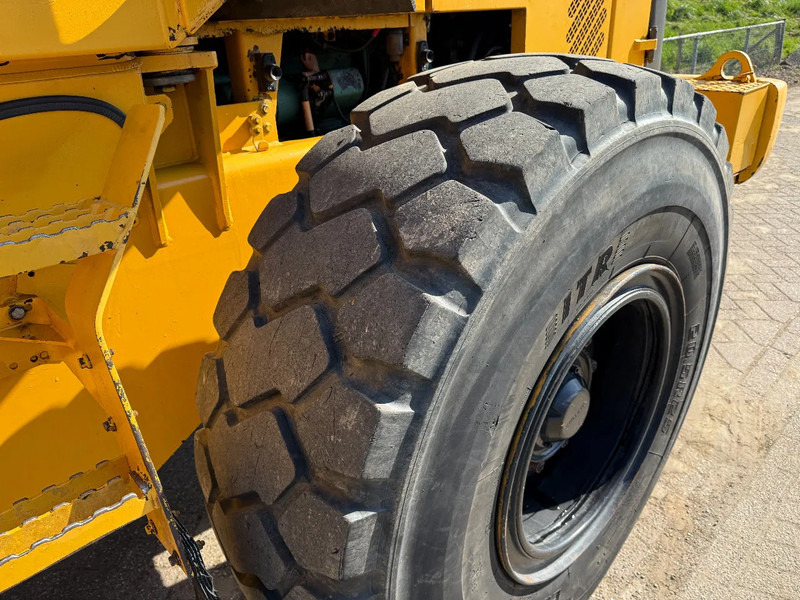 Wheel loader Volvo L70D