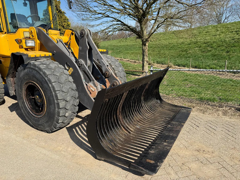 Wheel loader Volvo L70D