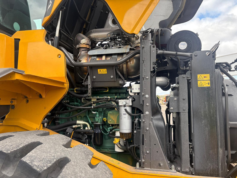 Wheel loader Volvo L70H