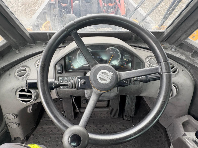 Wheel loader Volvo L70H