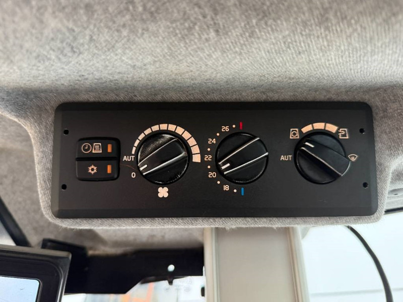 Wheel loader Volvo L70H - 3rd Function / Weight System