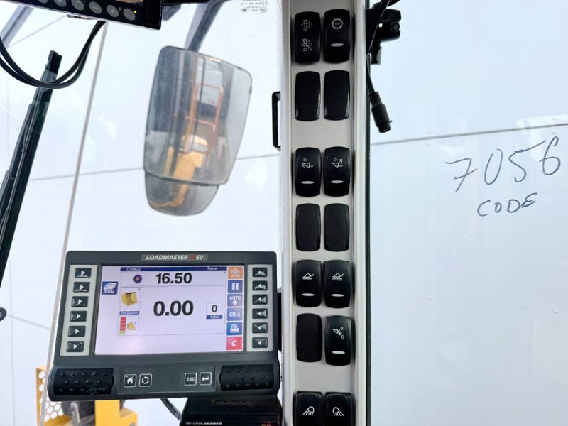 Wheel loader Volvo L70H - 3rd Function / Weight System