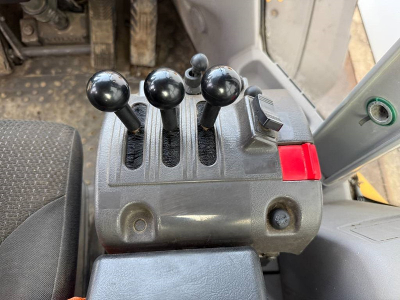 Wheel loader Volvo L70H - 3rd Function / Weight System