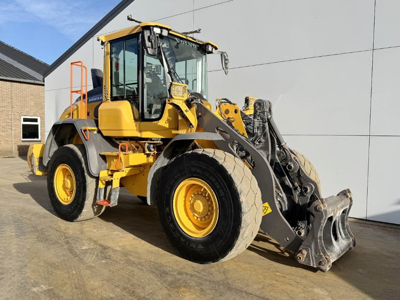 Wheel loader Volvo L70H - Weight System / 3rd Function