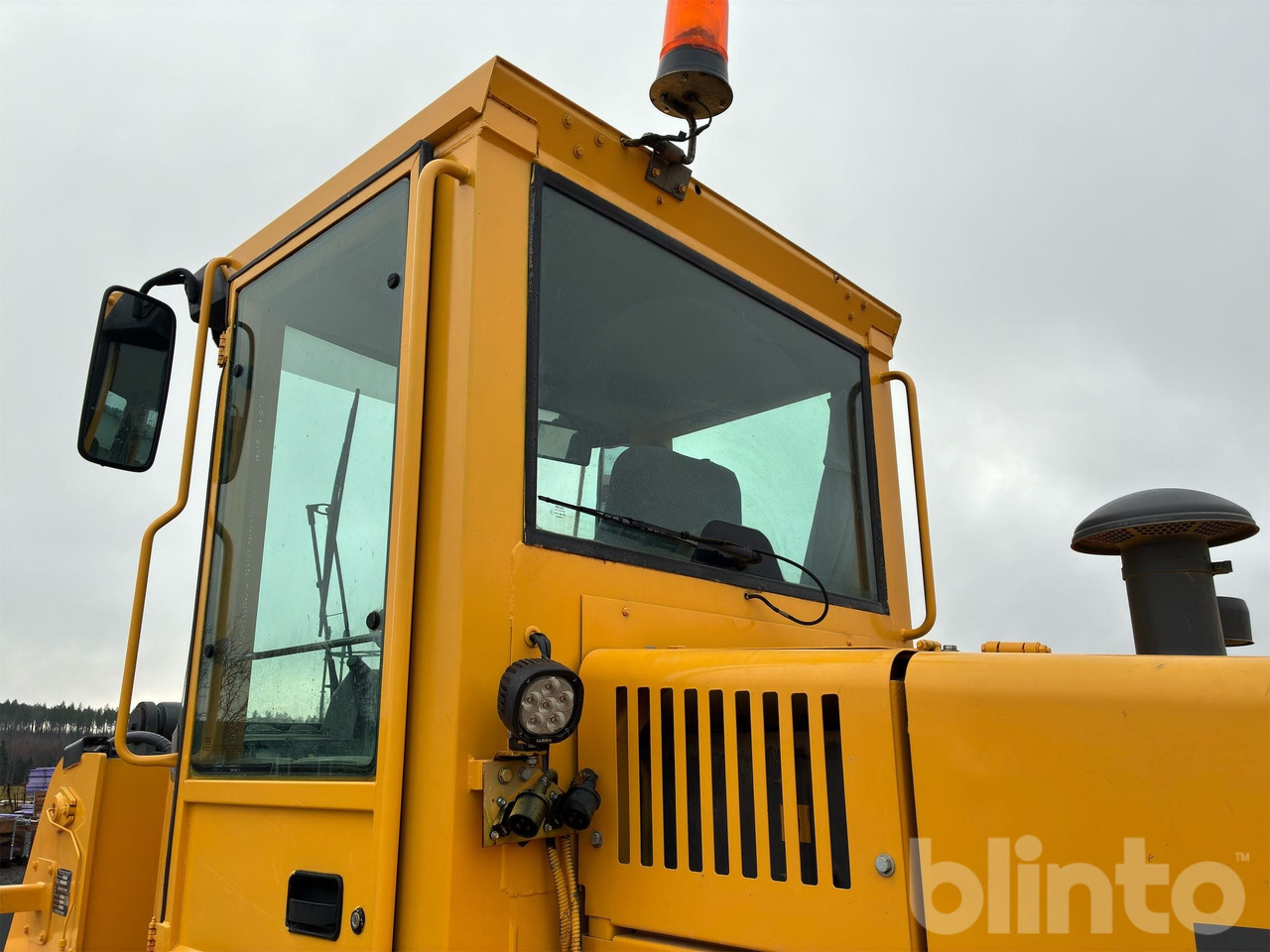Wheel loader Volvo L90C
