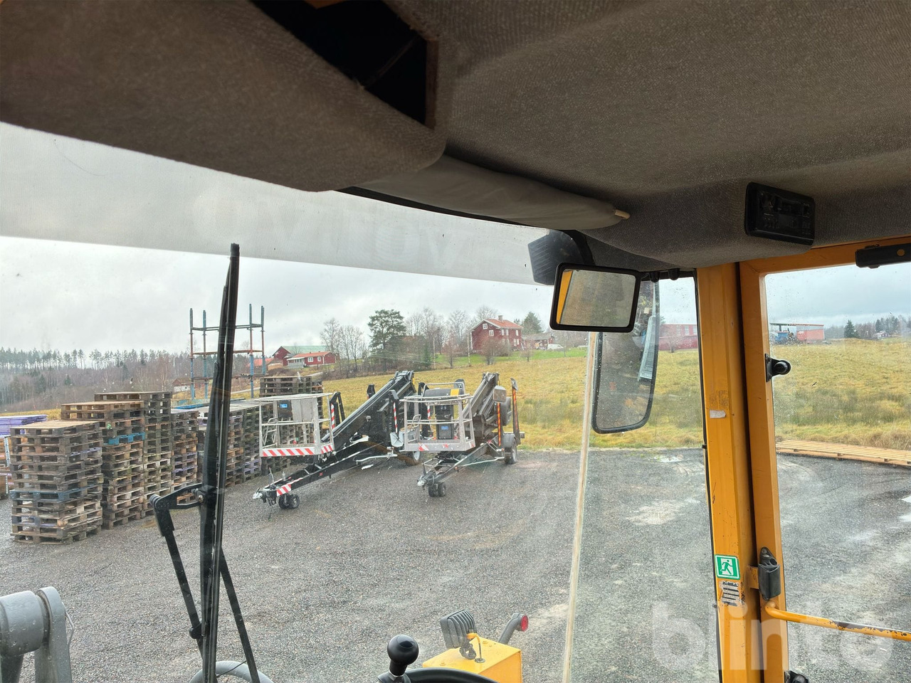 Wheel loader Volvo L90C